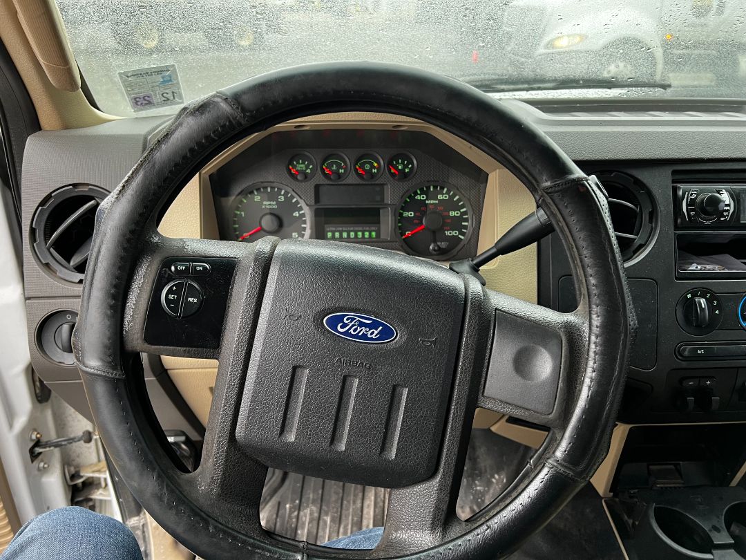 2010 FORD F-350 - Image 6